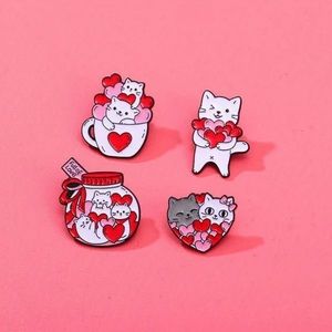 4 Pcs‎ Red, Pink & White Color Black Cat Shape Pin Set Simple Animal Theme Pin